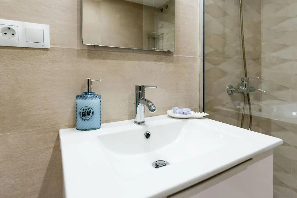 Sol Apartment - C&G Benal Beach Benalmadena 0*,